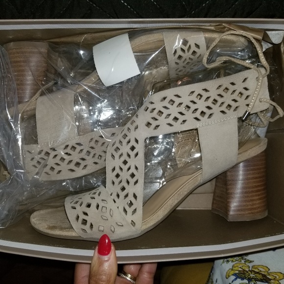 Sandals - Picture 2 of 4